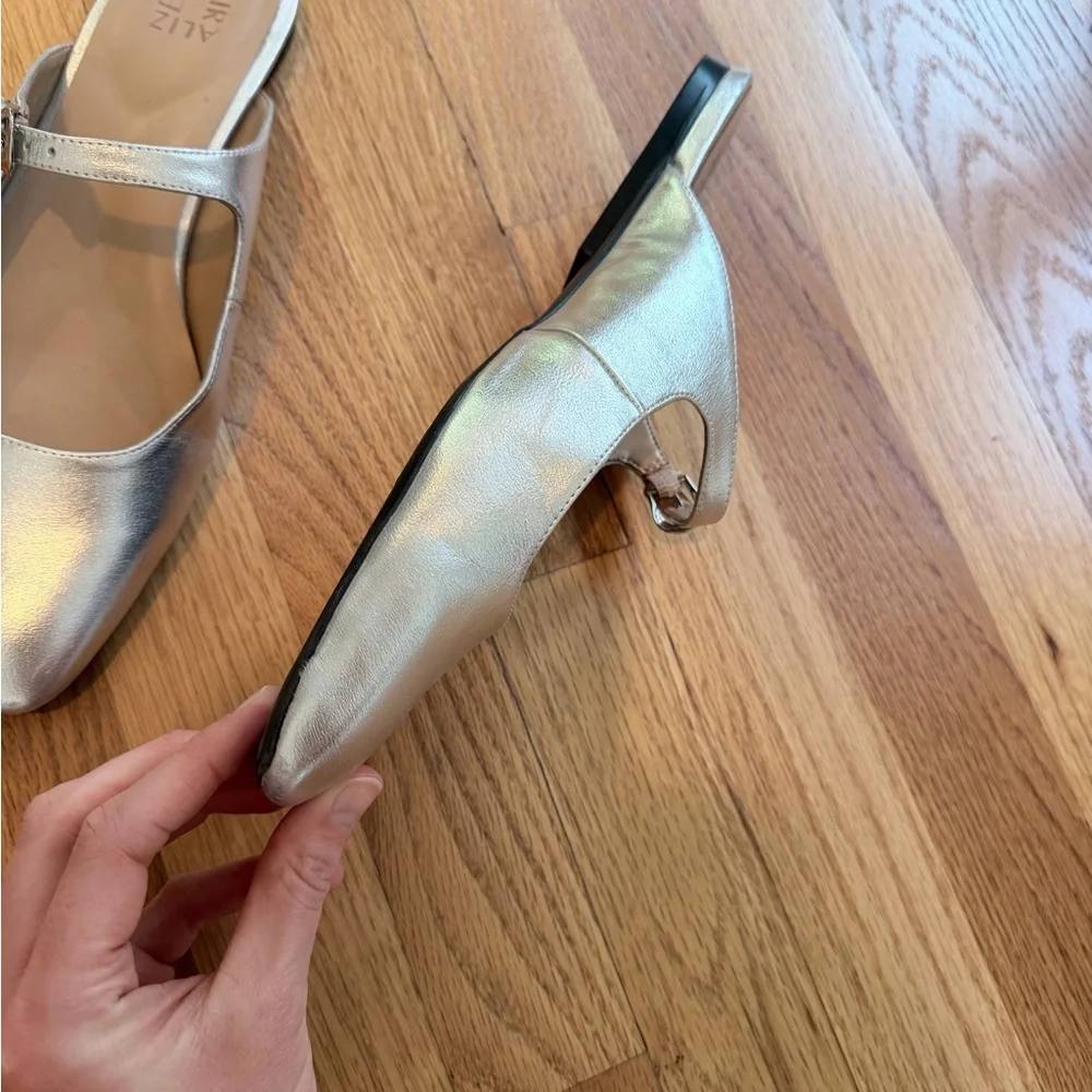 Naturalizer Mary Jane Mule in Silver Metallic, Size 11 - Picture 12 of 13
